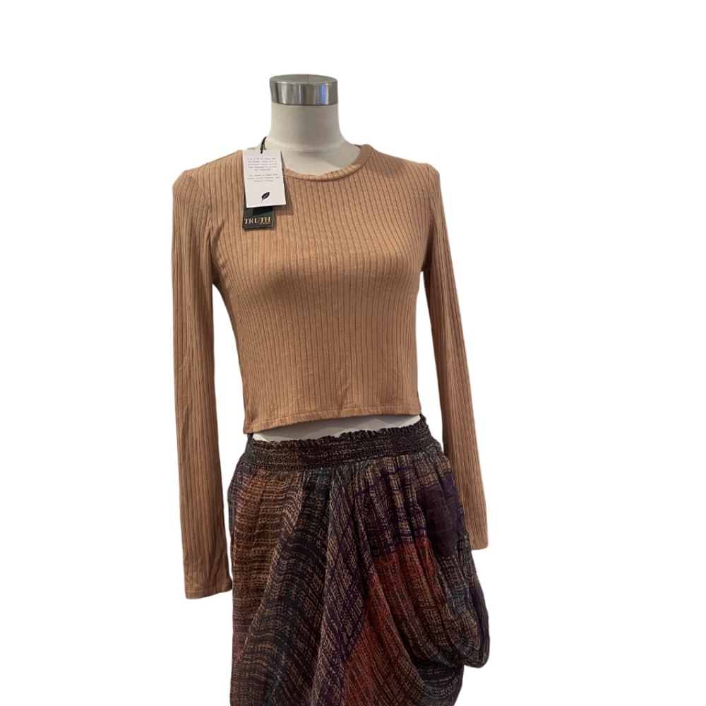 NWT Nordstrom TRUTH camel tan ribbed long sleeved knit tee top cropped S